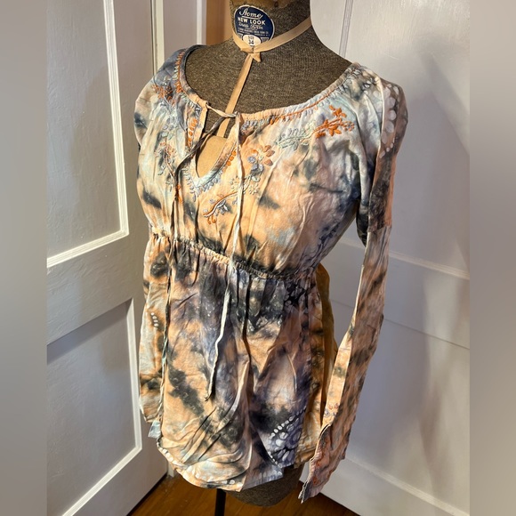 Lucky Brand XS Tie-dye Embroidered Long Sleeve Top - Picture 2 of 6